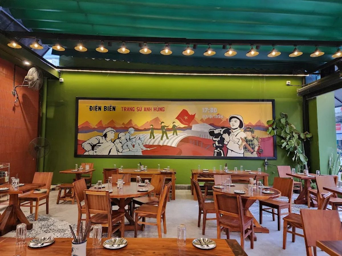 Điện Biên Grill Nha Trang — Nướng than, vị biển thật