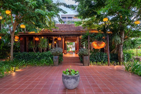 The Soul Restaurant Hội An — Bên sông Hoài
