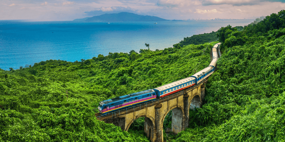 Du lịch bằng tàu hoả: Lựa chọn phiêu lưu mới của người trẻ Việt
