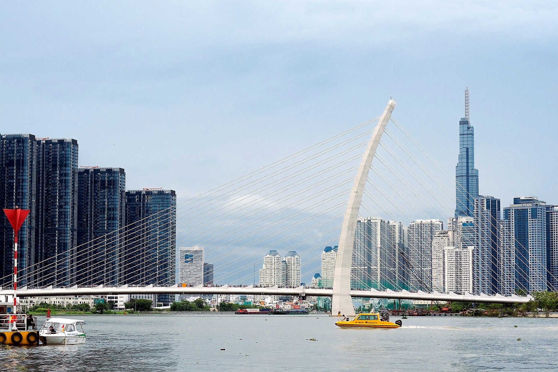 Cầu Ba Son TP.HCM - kinh nghiệm ngắm sông Sài Gòn và skyline