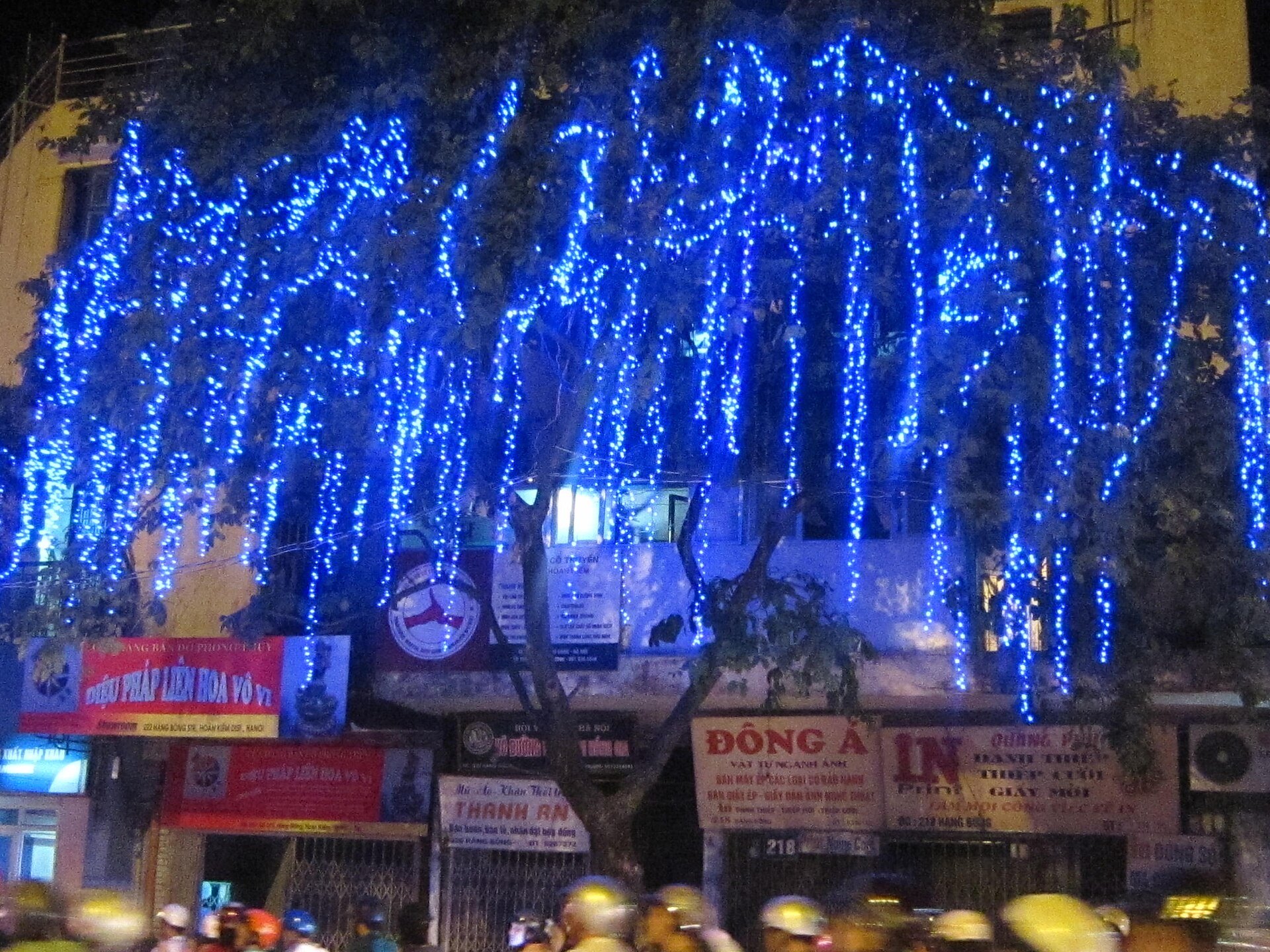 Phố Hàng Buồm, Hà Nội - ảnh 4