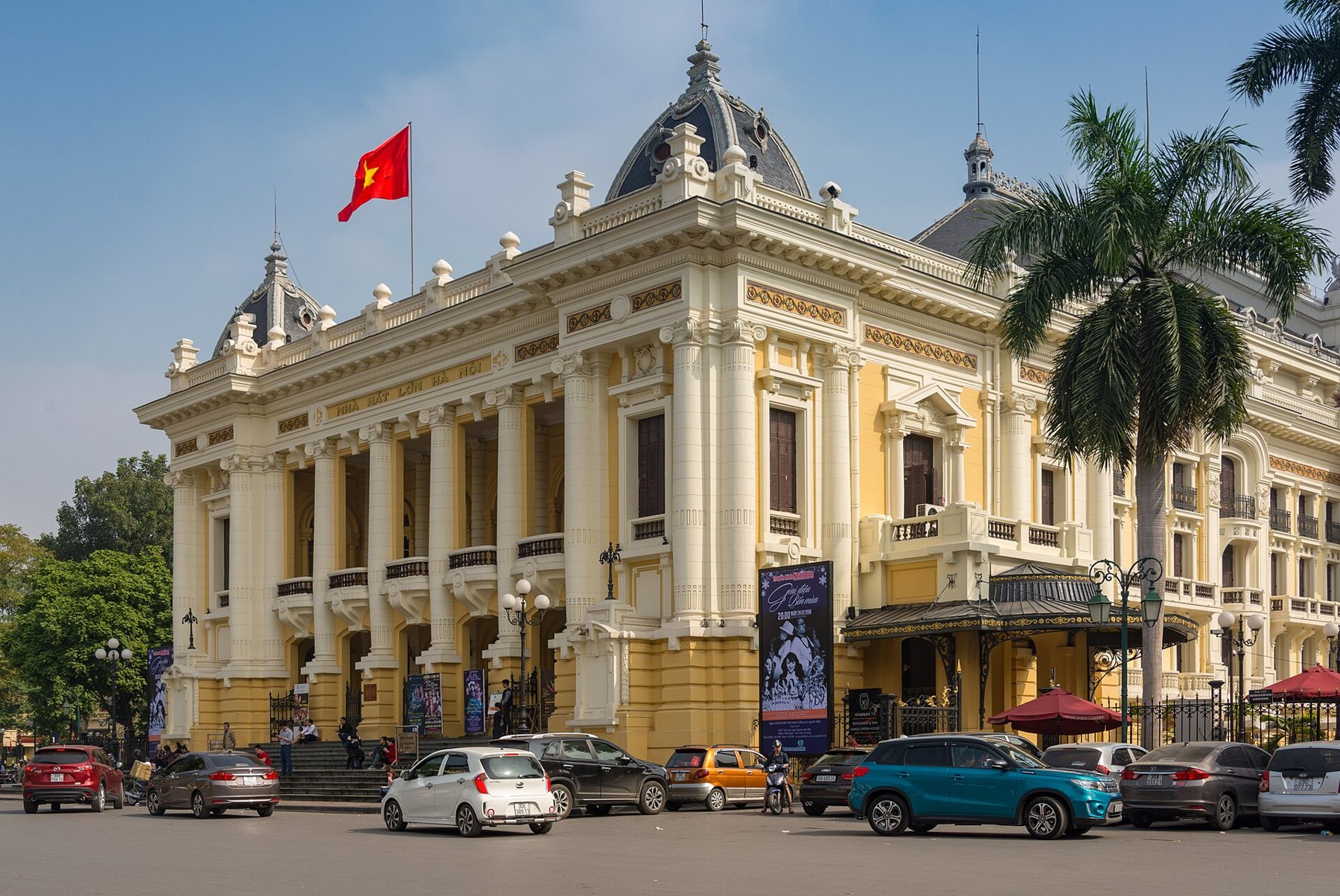 Nhà Hát Lớn Hà Nội: nên đi lúc nào, dành bao lâu và ghép lịch trình ra sao
