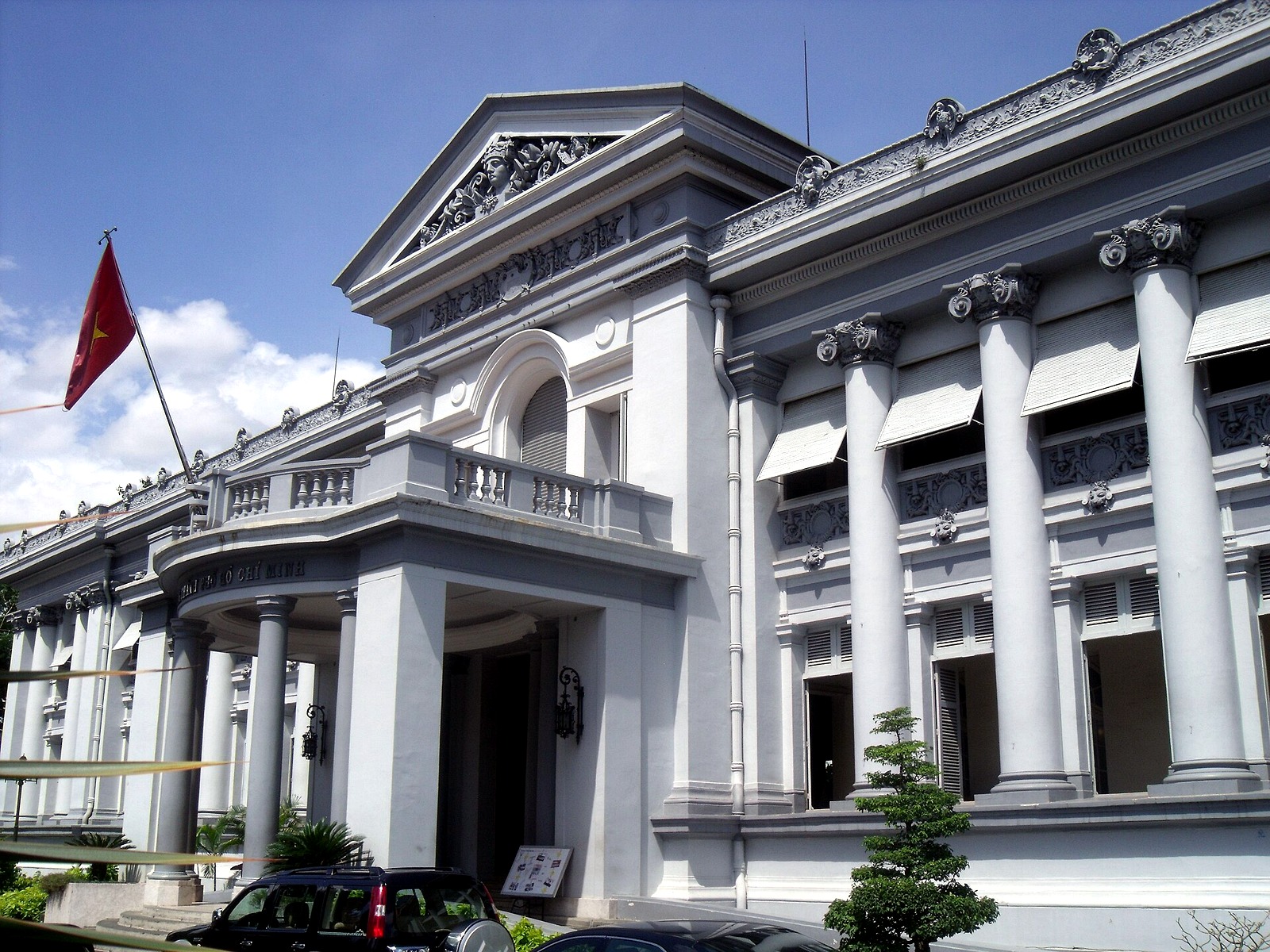 Bảo tàng TP.HCM trong tuyến quận 1