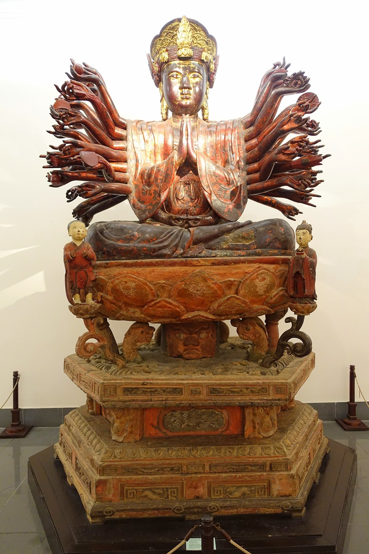 Hội An Lune Center: trung tâm xem À Ố Show và Teh Dar đáng có trong lịch trình