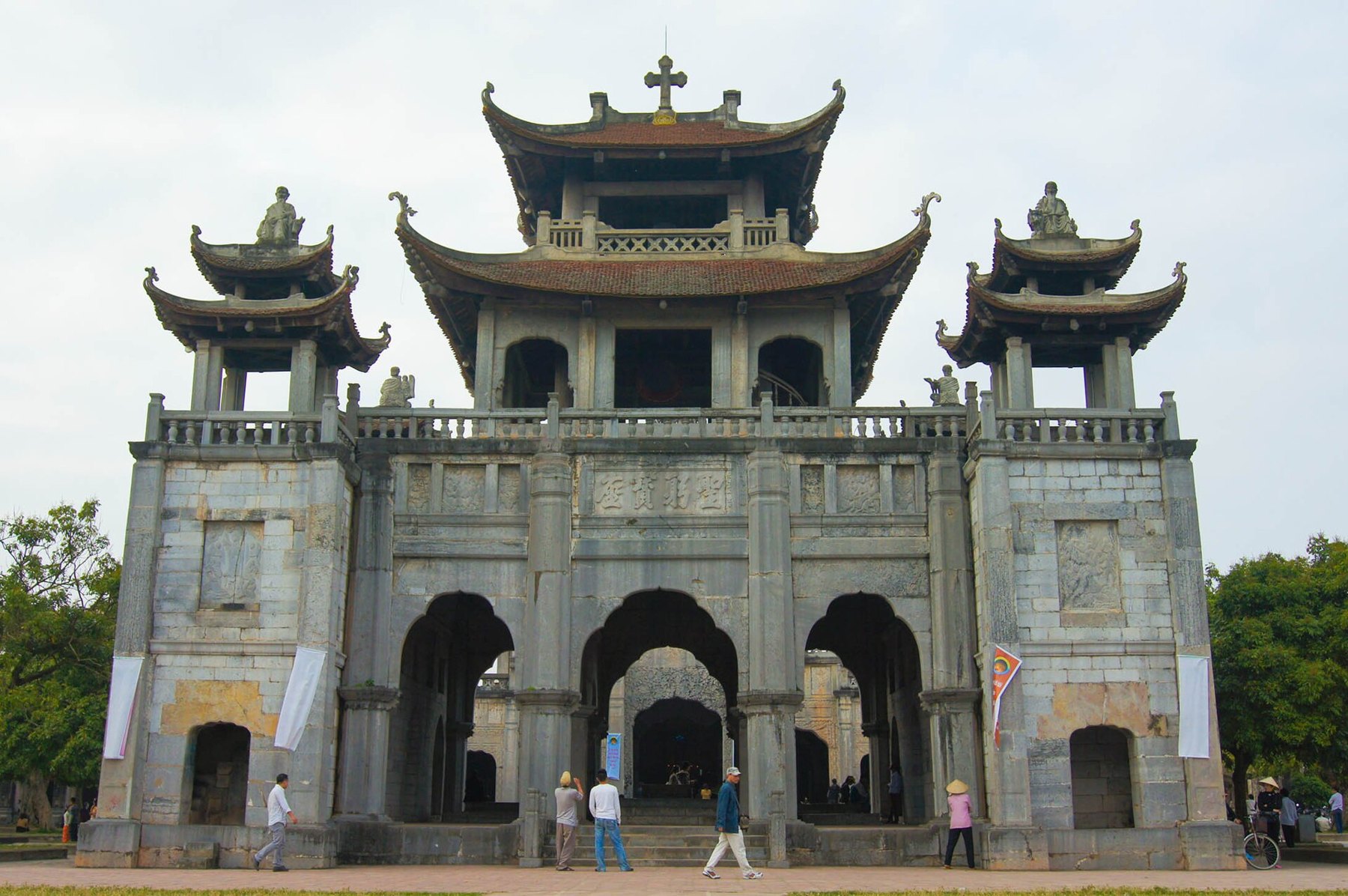 Nhà thờ đá Phát Diệm: nên đi lúc nào, xem gì, ghép lịch trình