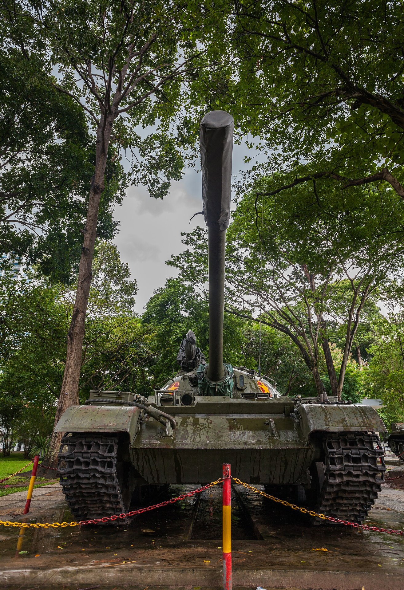 Mặt nhìn và không gian rộng của The T-59 tank No. 390.