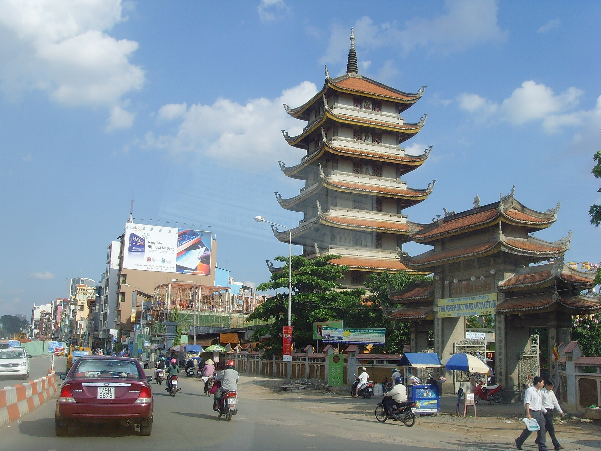 Chùa Vĩnh Nghiêm - điểm dừng văn hóa đậm chất nội đô Sài Gòn