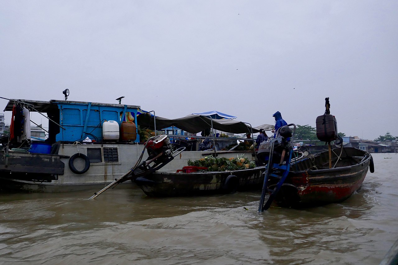 Cần Thơ 24 giờ: đọc một đô thị bằng nhịp sông