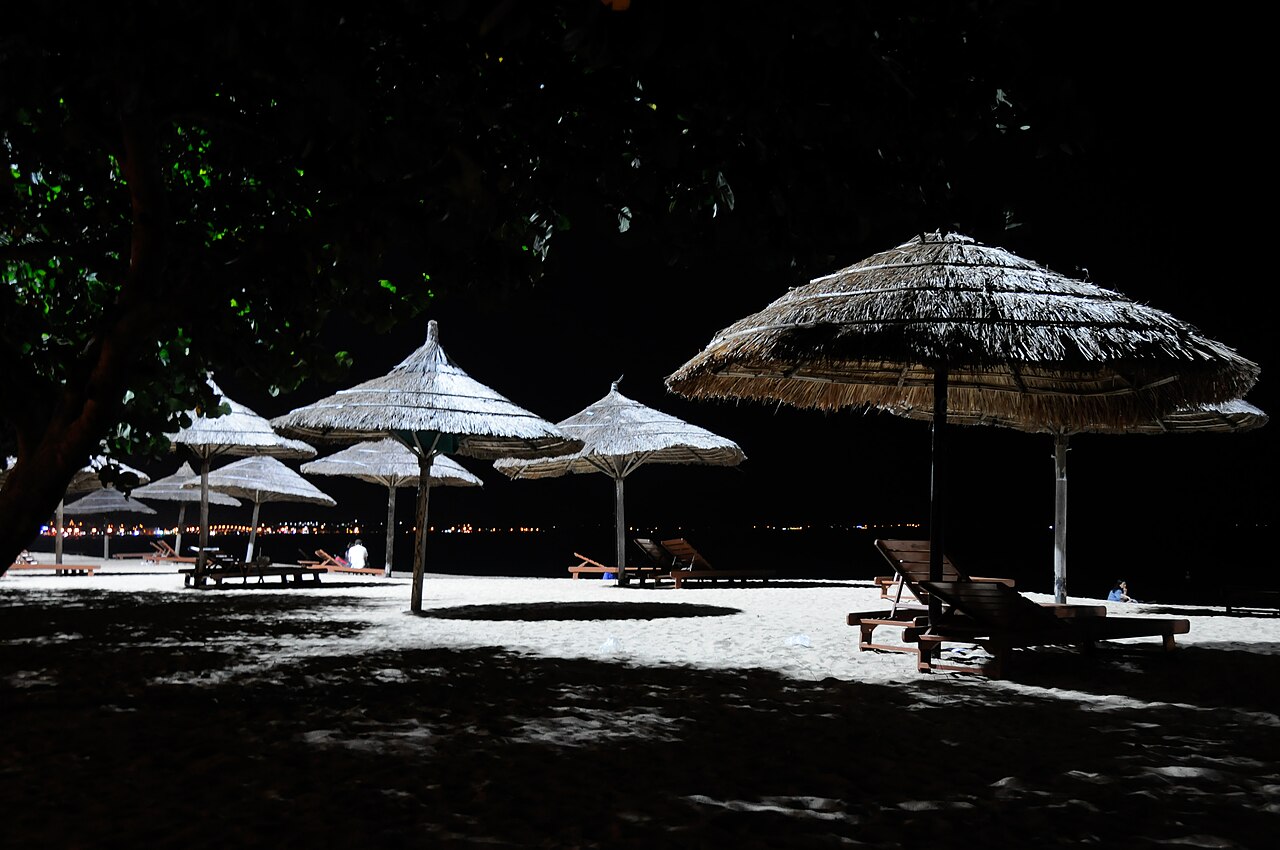 Nha Trang nightlife: thành phố biển cần bản đồ đêm rõ hơn