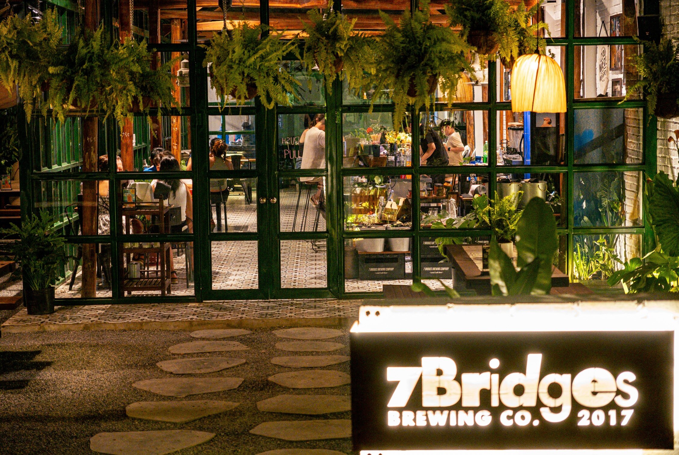 7 Bridges Ninh Binh Taproom