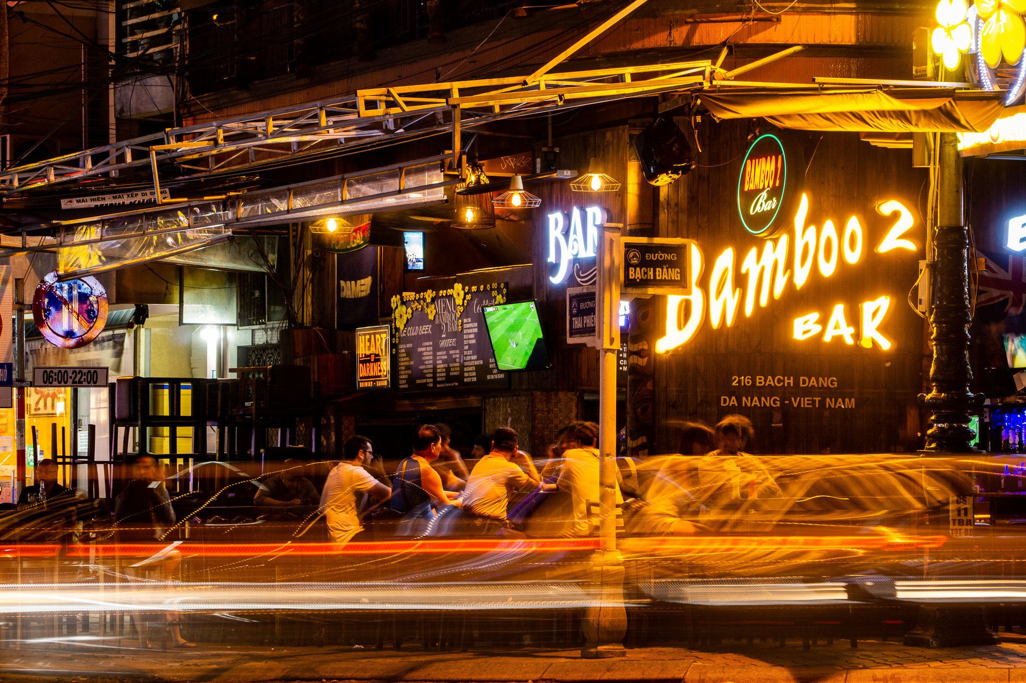 Bamboo 2 Bar - bar ven sông Hàn ngắm cầu Rồng ở Đà Nẵng