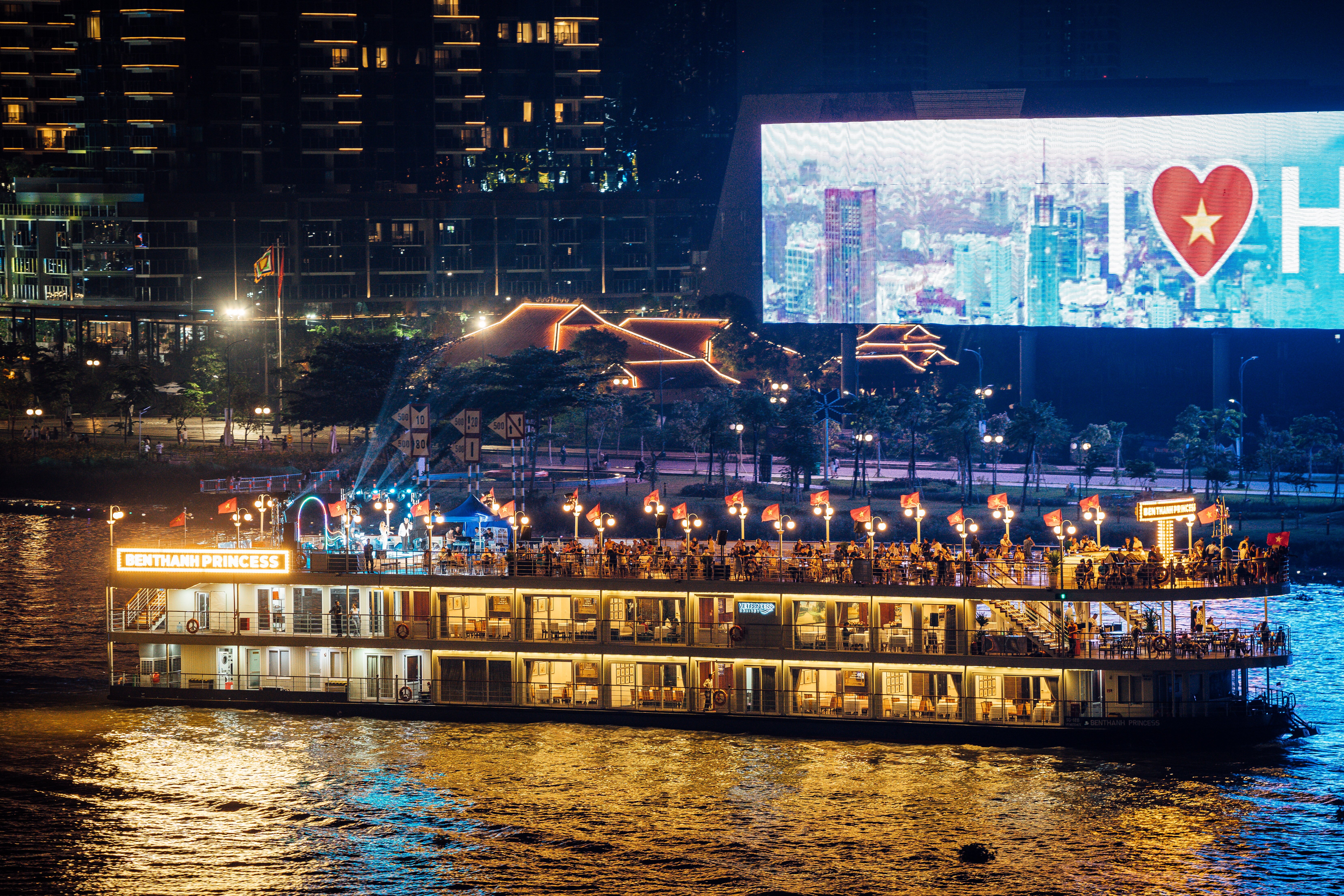 Benthanh Princess - Luxurious Dining Cruise