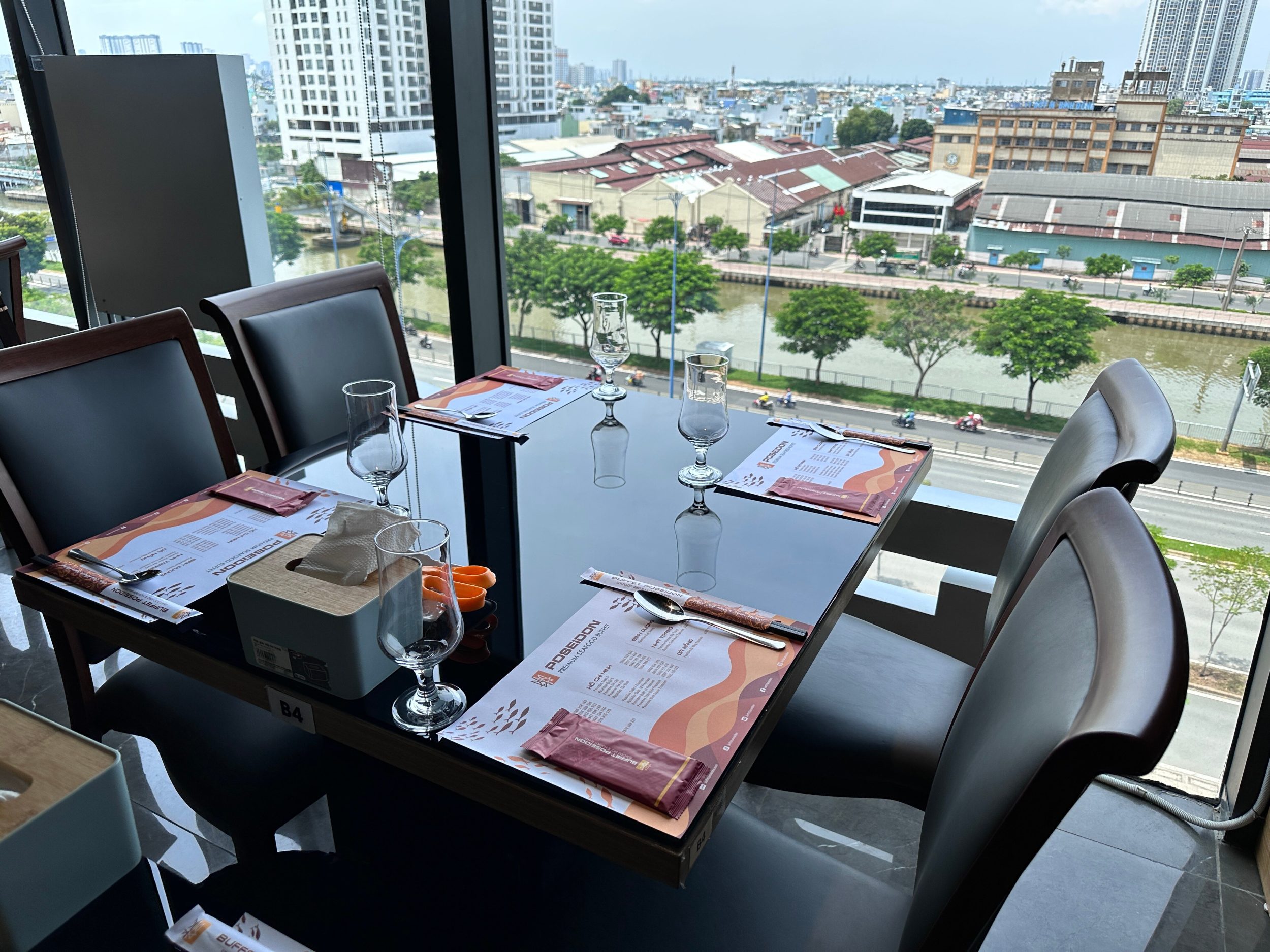 Buffet Poseidon Quận 6
