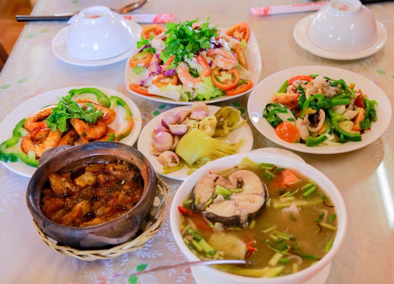 Com Nieu Huong Viet - Da Lat