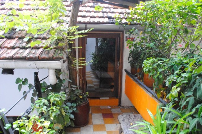 Cục Gạch Quán