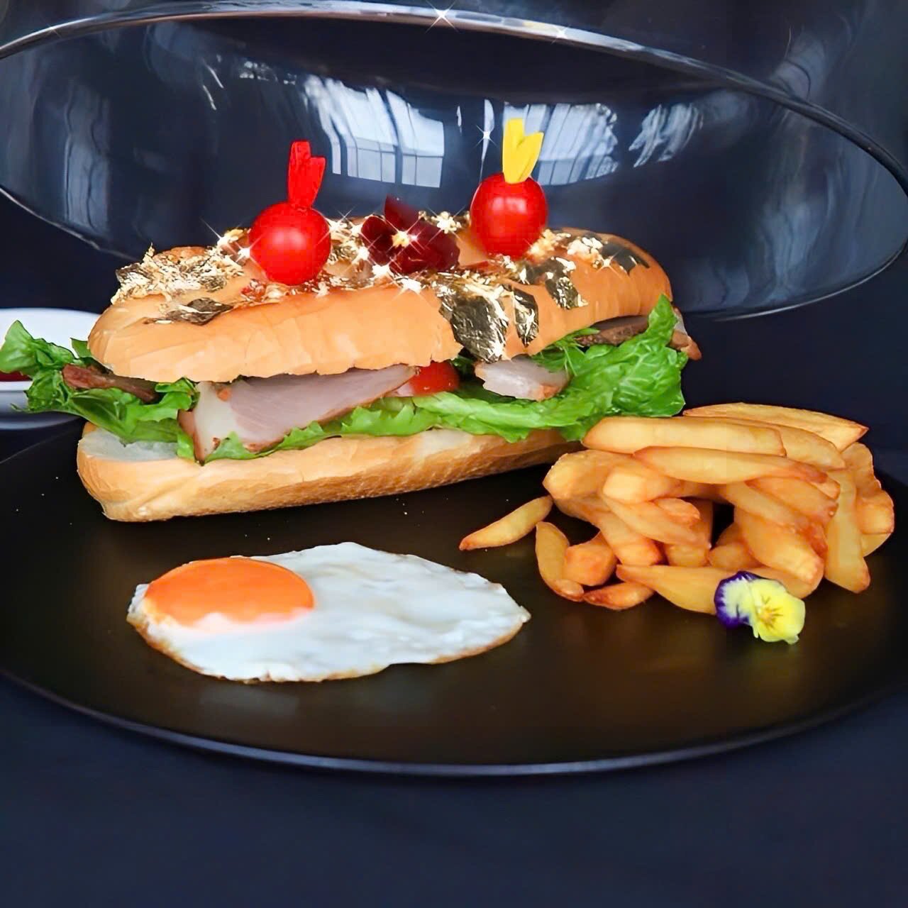 Món ăn hoặc đồ uống tại Ding Doong Restaurant