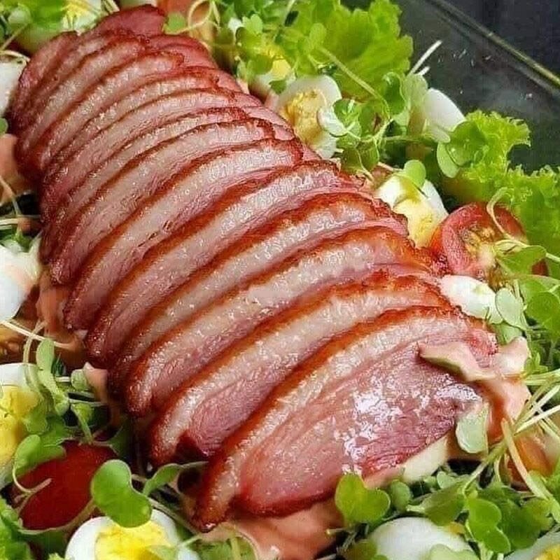 Món mực hoặc hải sản thái lát tại Du Mục Quán