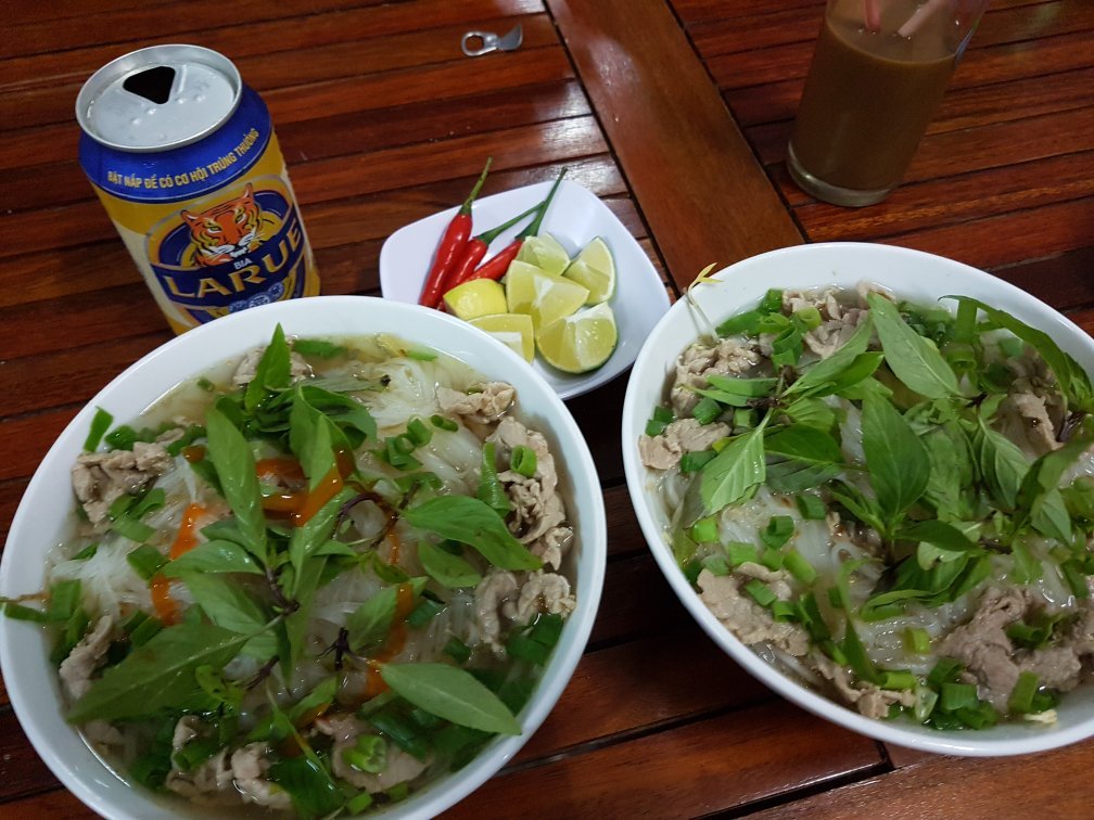Hùng 68 Restaurant - Food And Drink