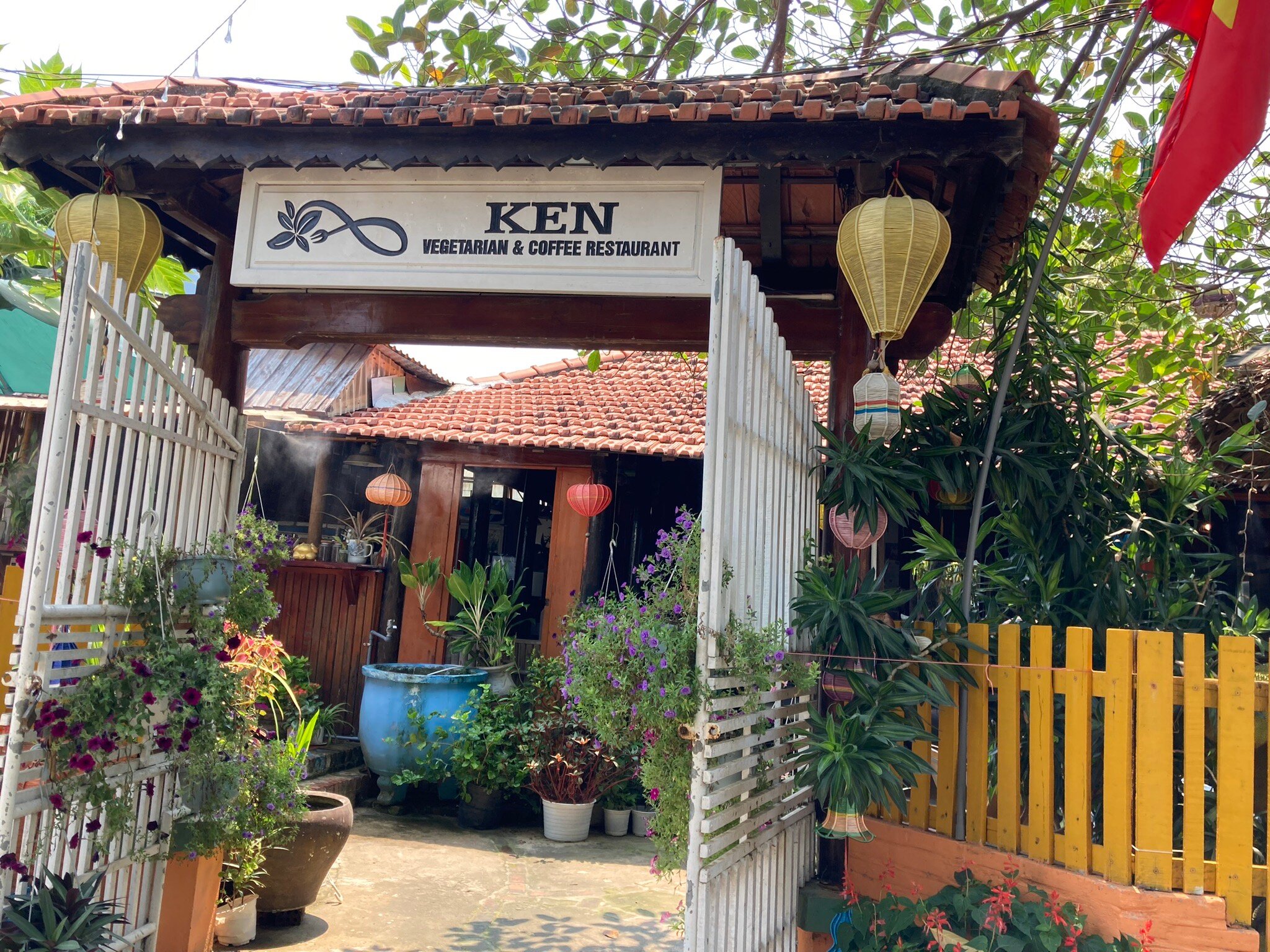 Ken Vegetarian And Coffee