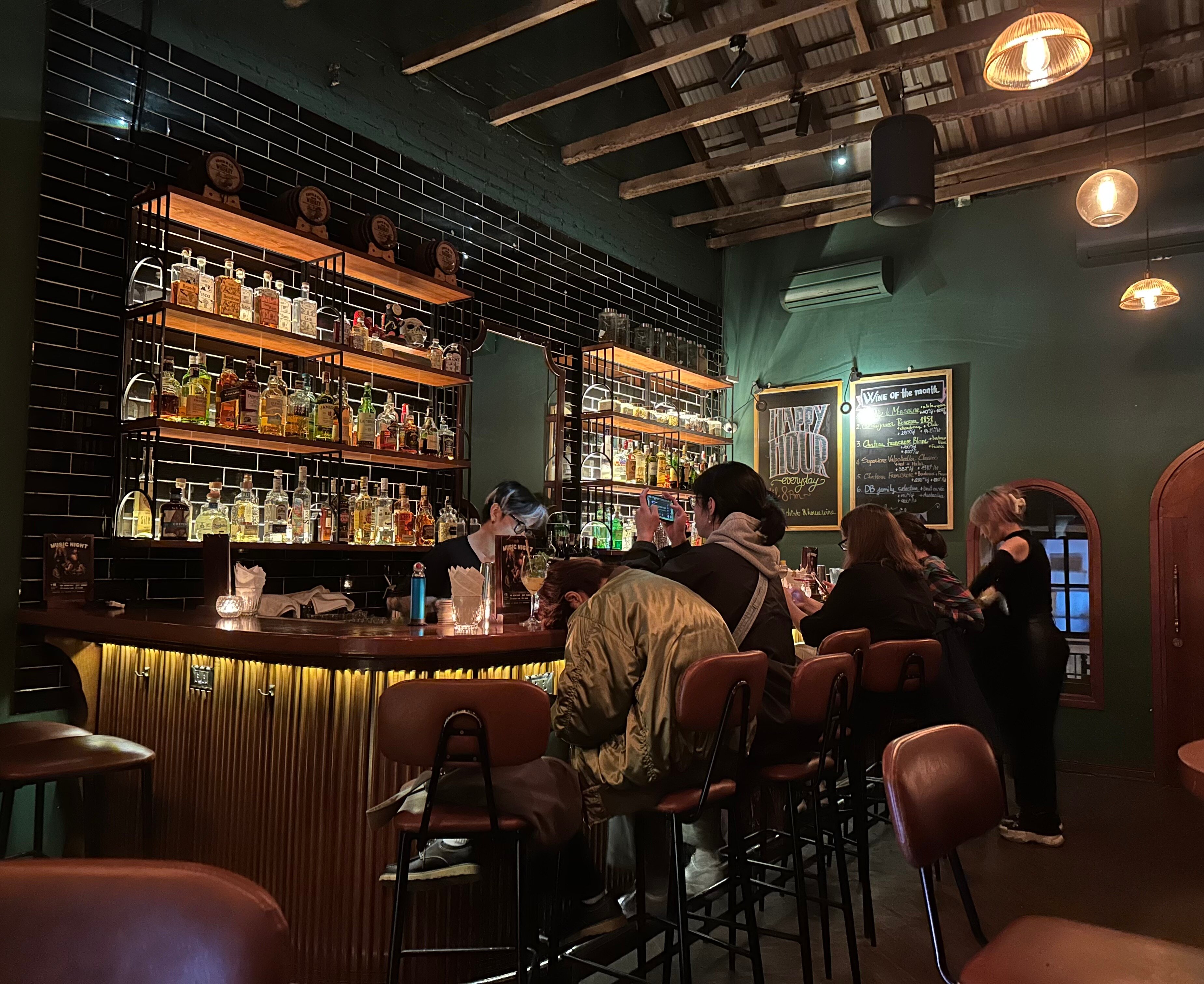 Leo's - Cocktails & Co.