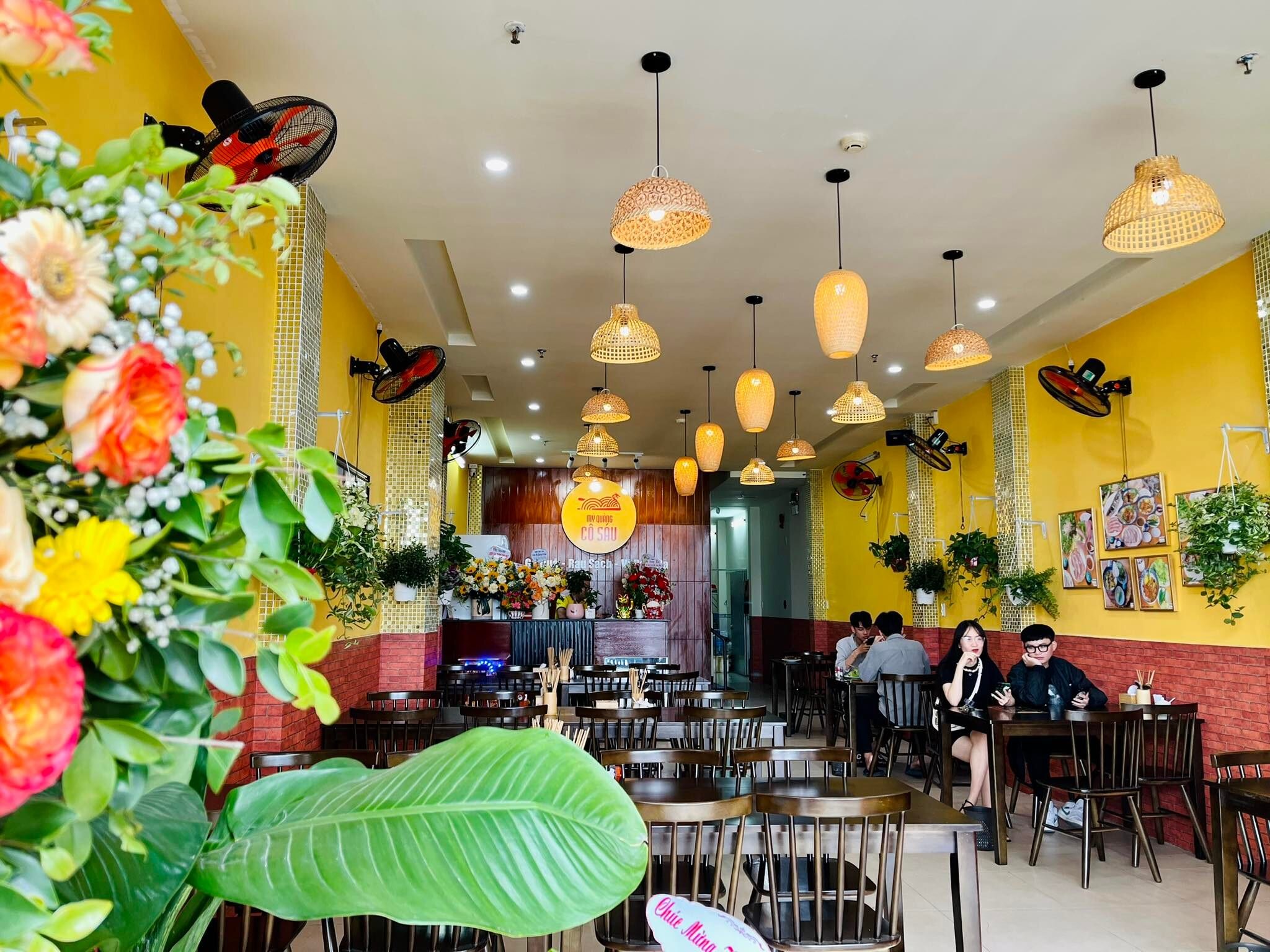Mỳ Quảng Cô Sáu