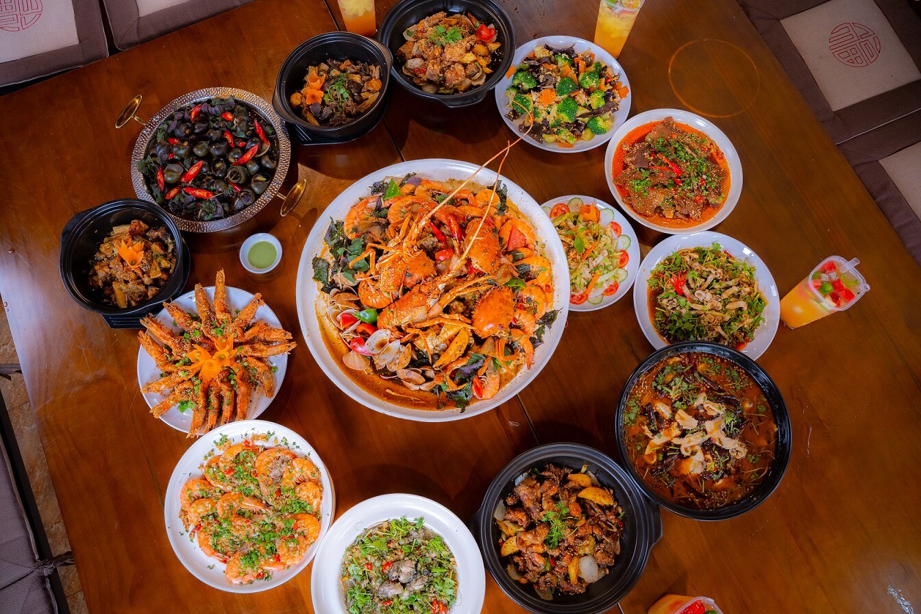 Nhà Hàng Cát Lạc