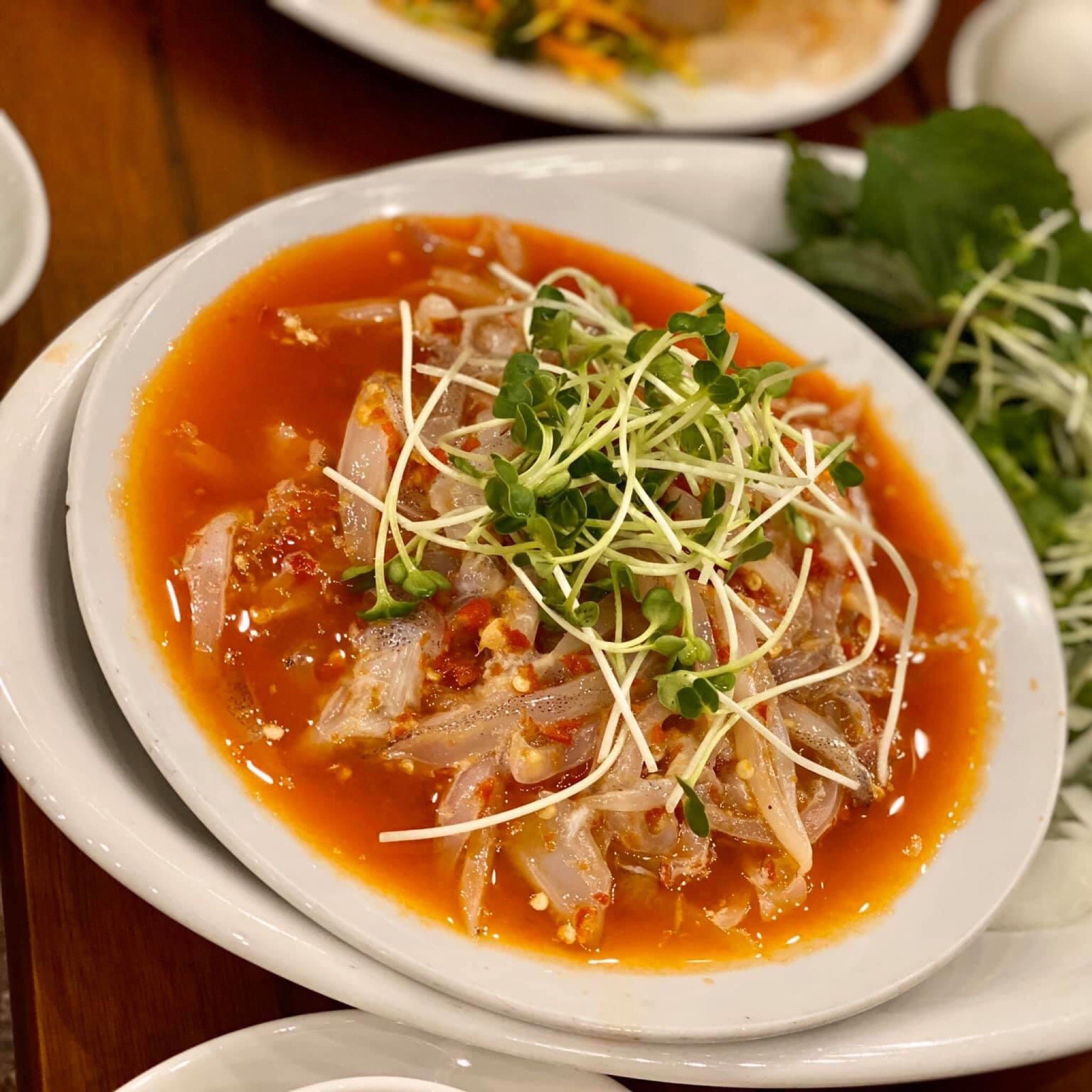 Chi tiết trải nghiệm tại Nhà hàng hải sản Vân Phong