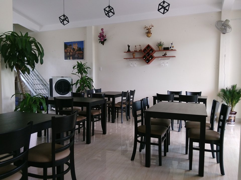 NHÀ HÀNG HẦM RƯỢU SÔNG CẦU TÂY NINH