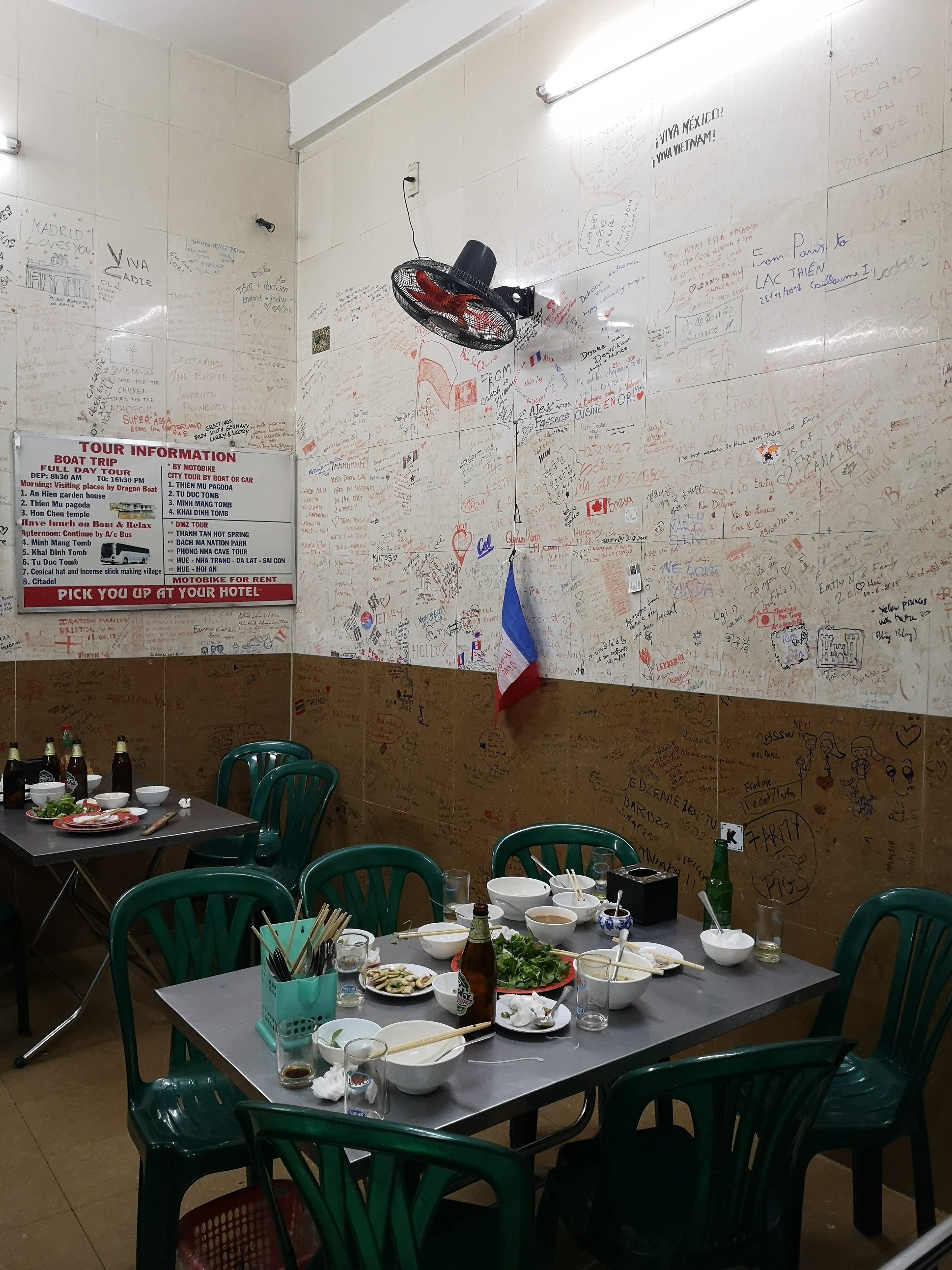 Nhà Hàng Lạc Thiện