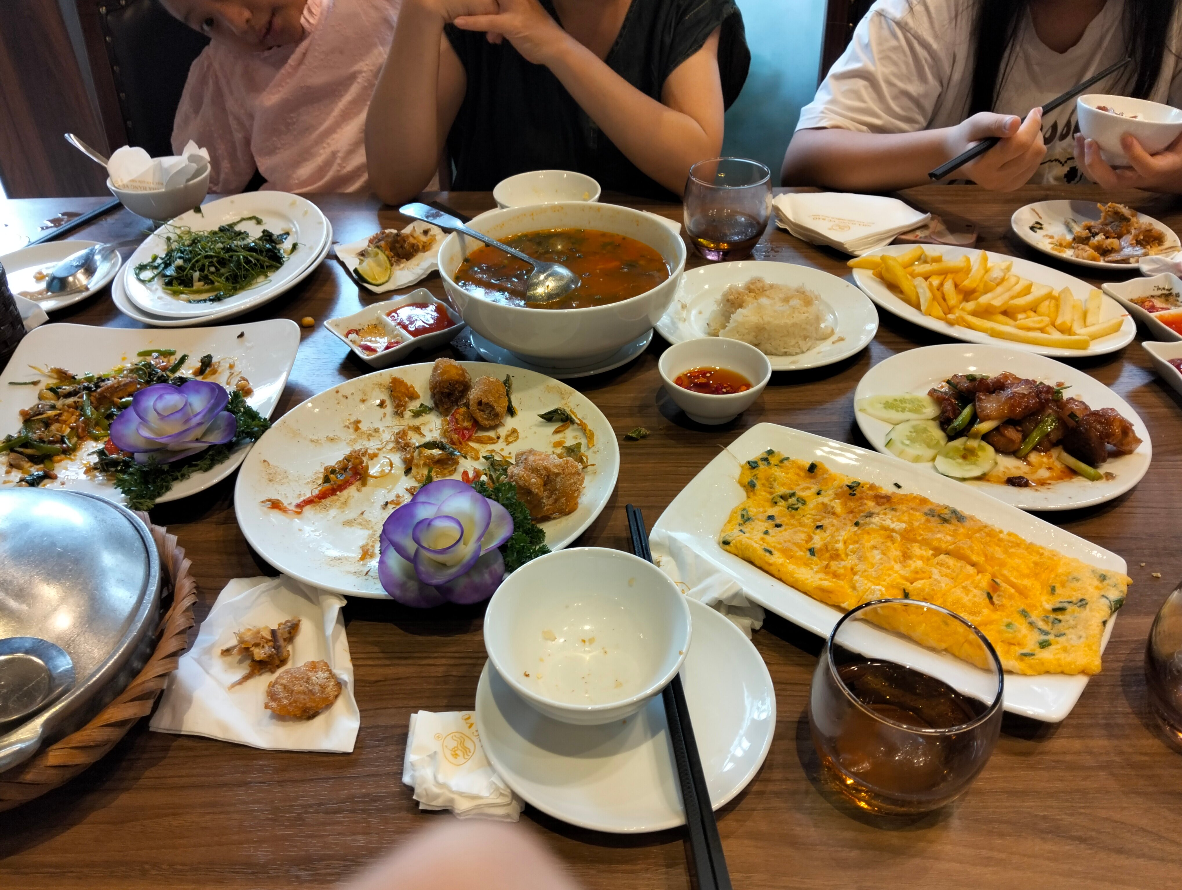 Nhà Hàng Vũ Bảo