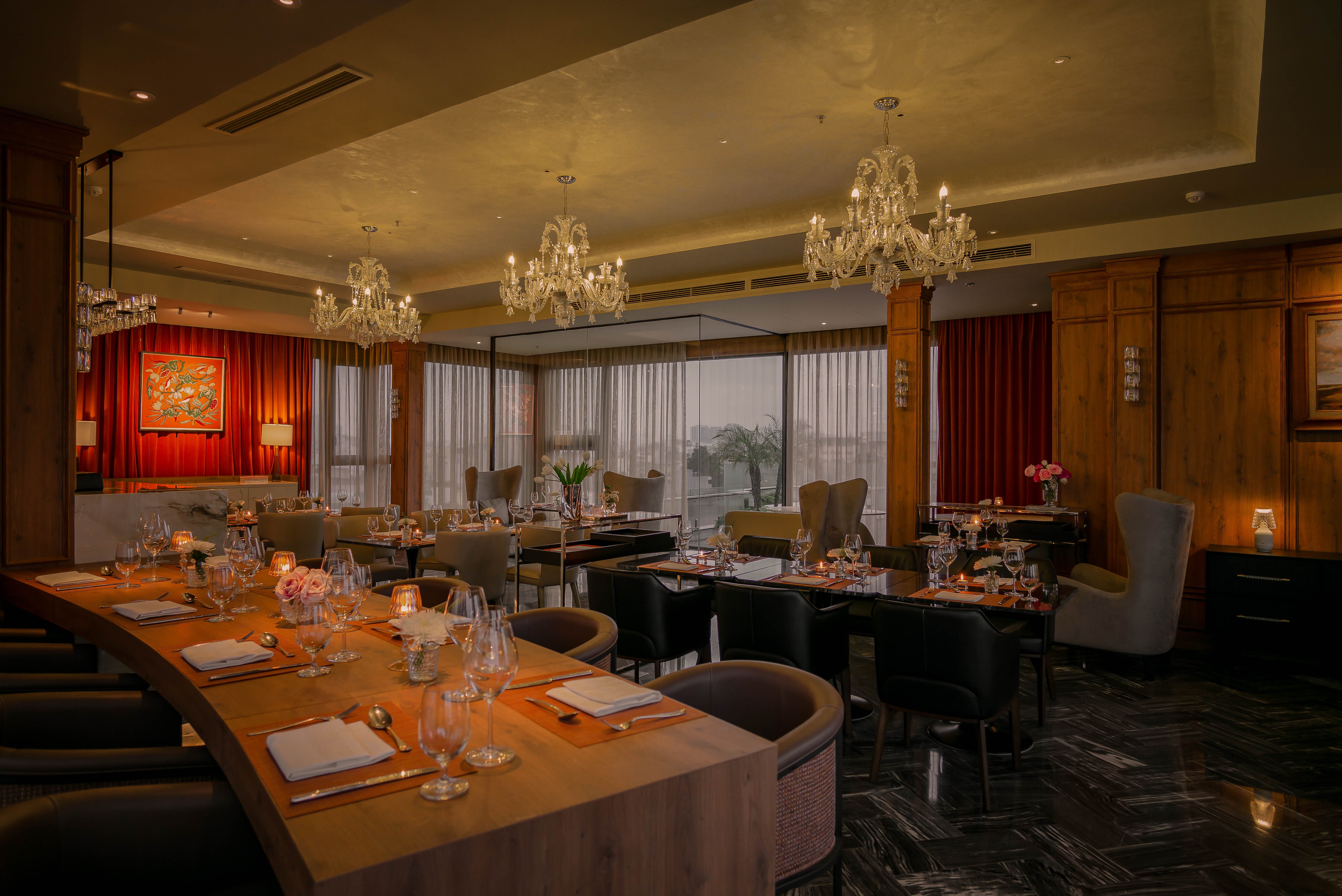 Chi tiết trải nghiệm tại November Restaurant & Sky Bar