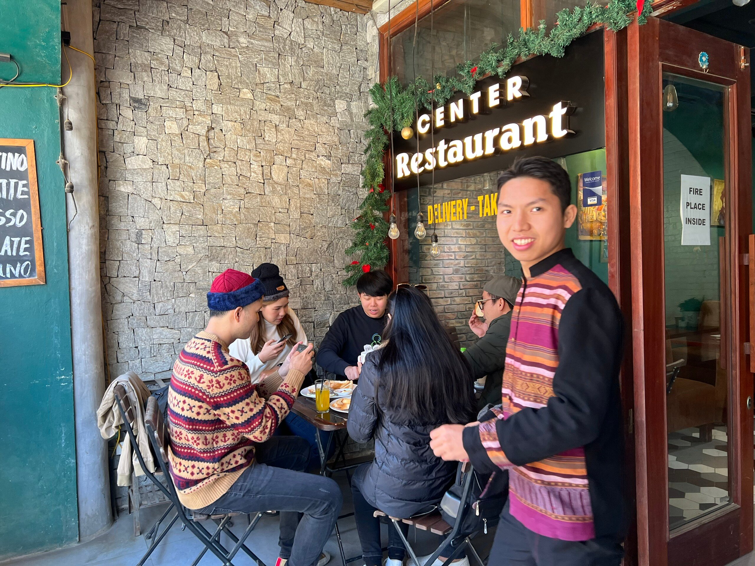 Sapa Center Cafe 12 Cầu Mây - Pizza lò củi và espresso