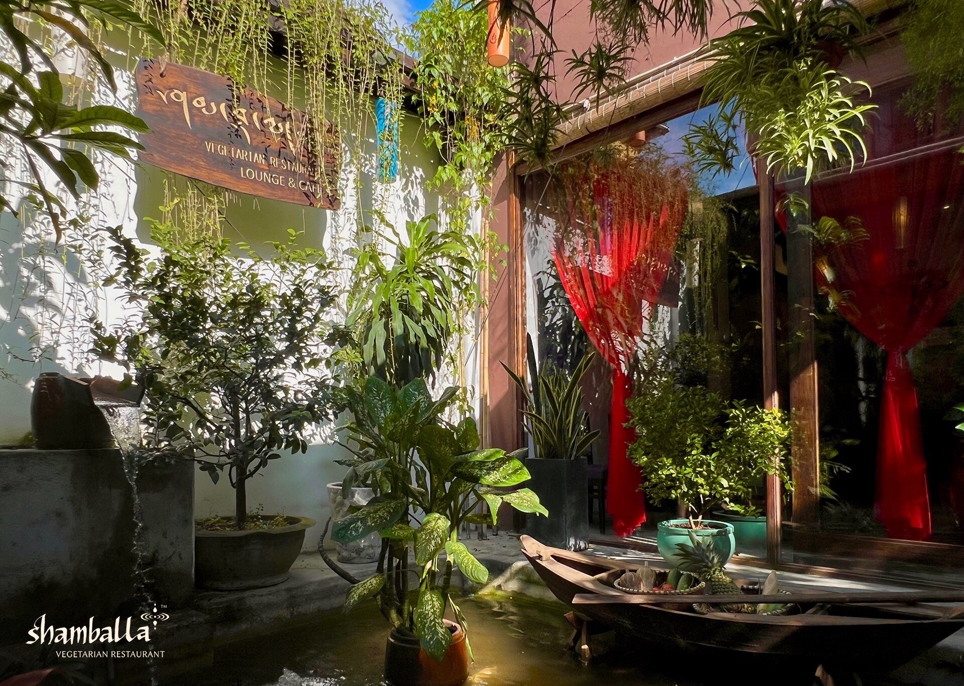 Shamballa Vegetarian, Restaurant & Lounge - Sai Gon - Cockt…
