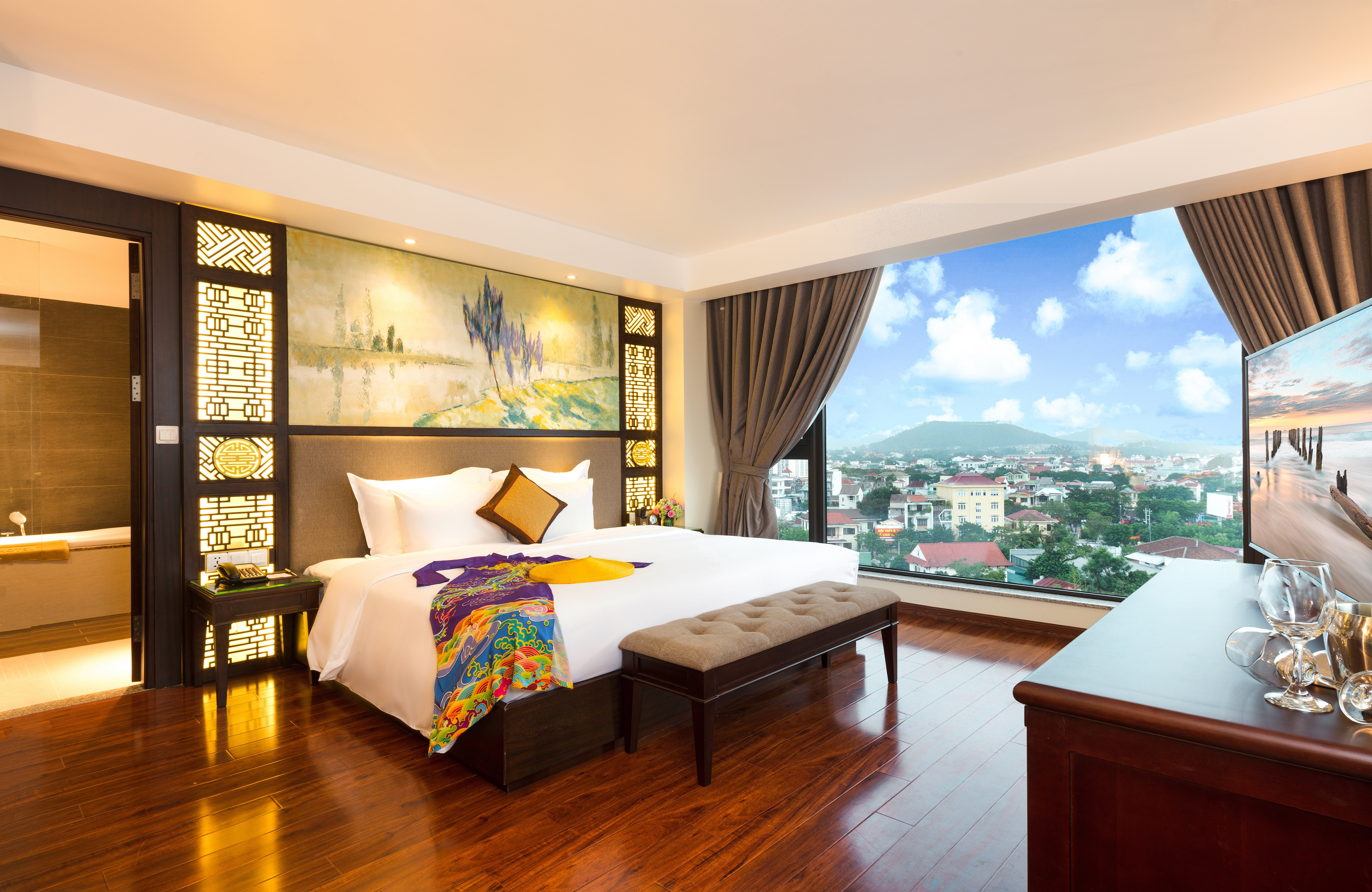 Tam Huy, Quan Banh Out Heo Quay