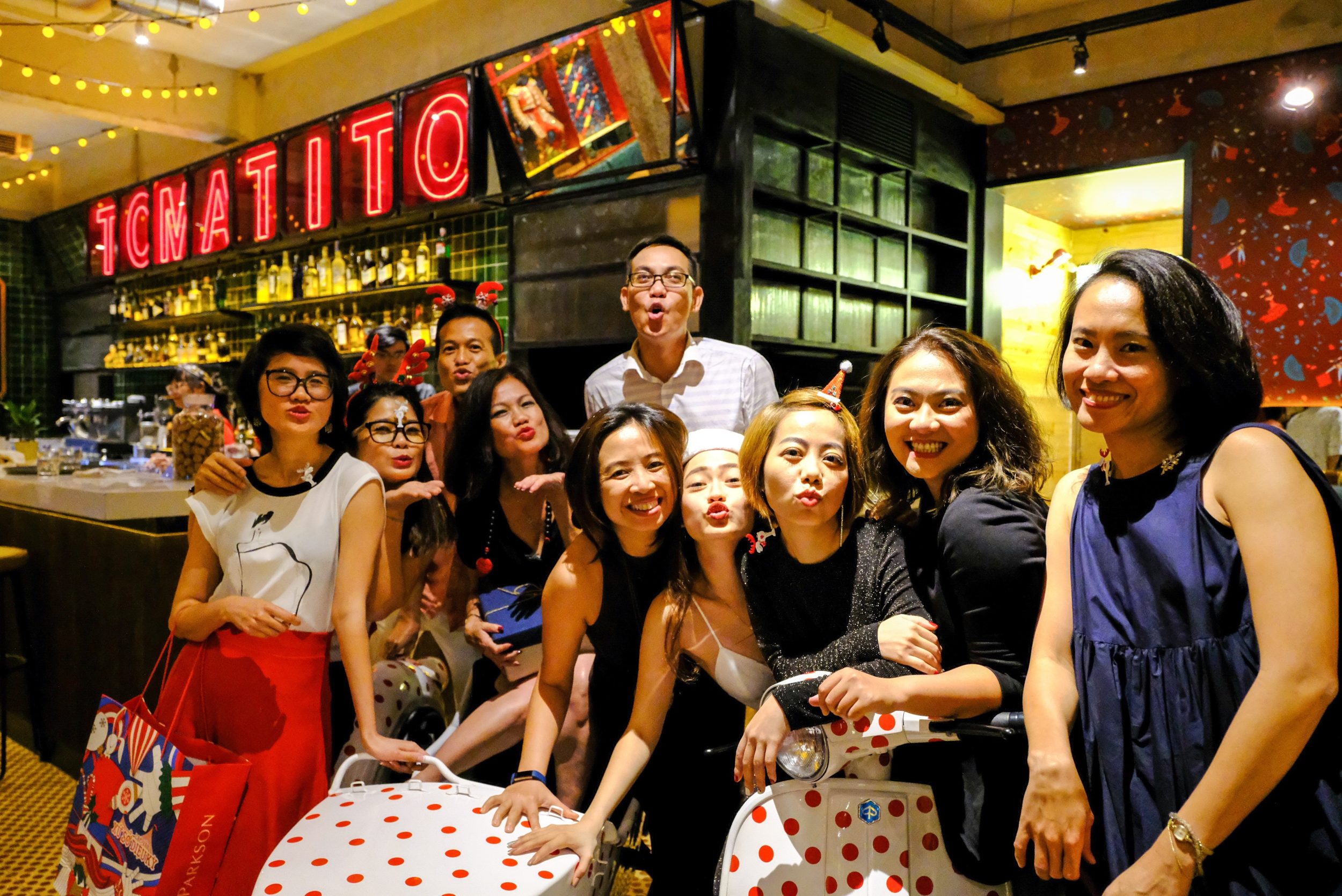 Tomatito - Sexy Tapas Bar - Cocktail, rooftop và nhịp tối ở…