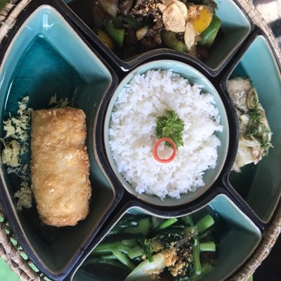 Chi tiết trải nghiệm tại Vườn Hạnh Phúc - Restaurant & Lounge