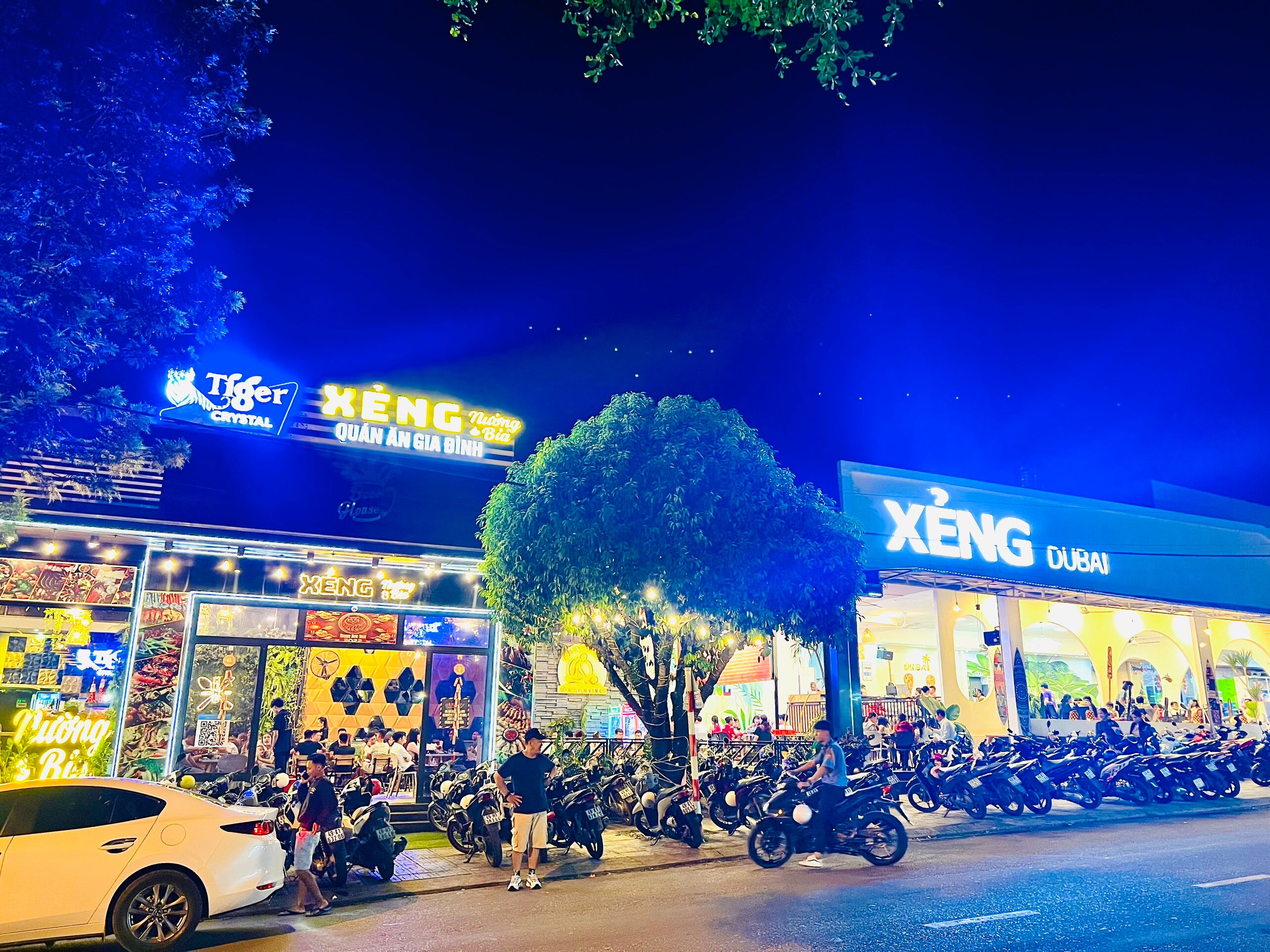 Xẻng Nướng & Bia