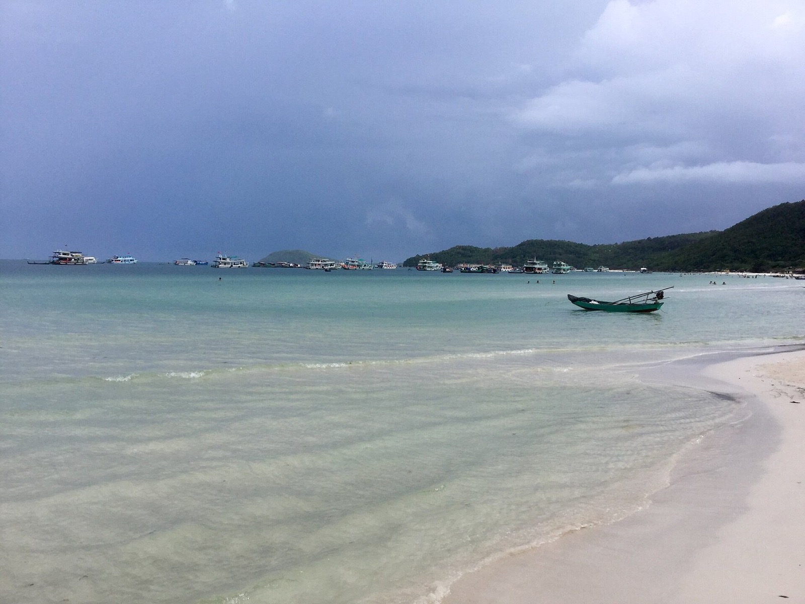 Tour câu cá và lặn ngắm san hô Phú Quốc